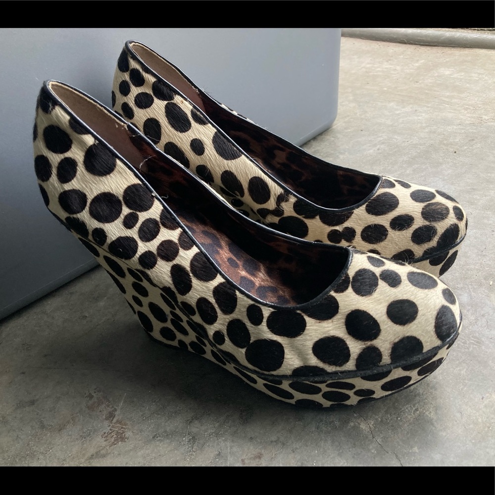 Sexy! Betsey Johnson Mixxy Leopard Print Calf Hair Wedge Shoes